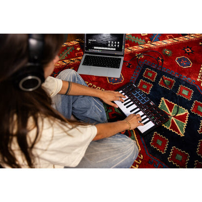 Akai MPK Mini MK4