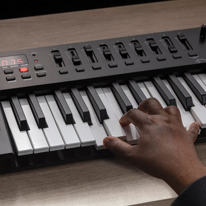 M-Audio Oxygen 61 MK5