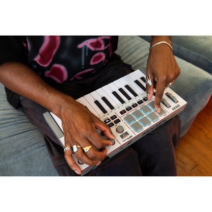 Akai MPK Mini MK4