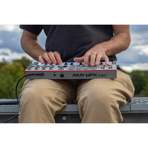 Akai MPK Mini MK4