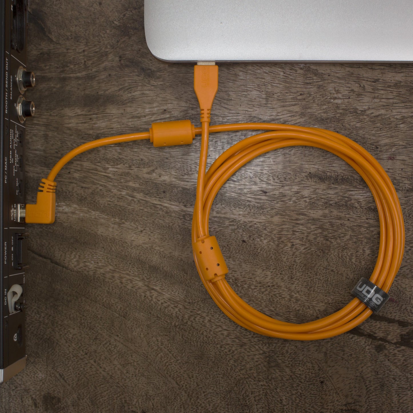 UDG Ultimate USB Cable 2.0 A-B Orange Angled