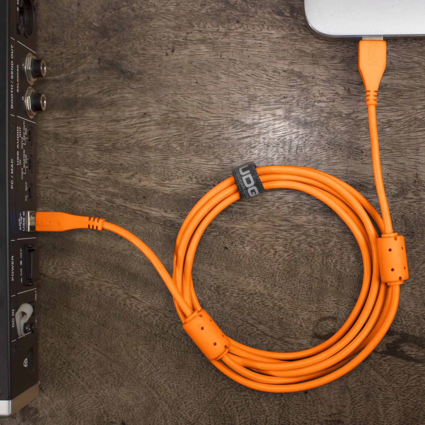 UDG Ultimate USB Cable 2.0 A-B Orange Straight